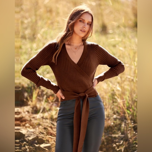 EUC BTFBM Women Wrap Deep V Neck Long Sleeve Cropped Pull Over Sweater - Picture 6 of 15